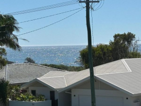Middle Rock Beach Unit 2, Lake Cathie